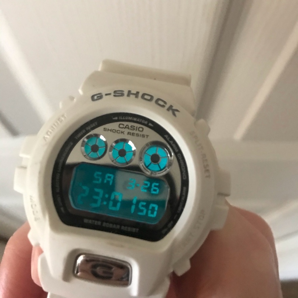 Casio G-Shock Watch - Picture 4 of 4